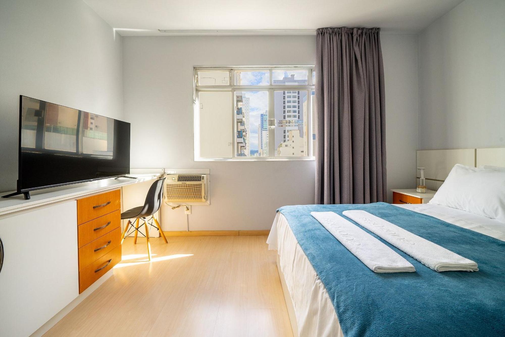 Apartamento Apto Moderno No Centro De Bc, 300m Do Mar Ecp055